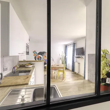 Apartmán Carre Elysee 4 *